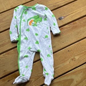 my first St.Patricks Green Shamrock baby size 3-6 months 100% cotton   onesie